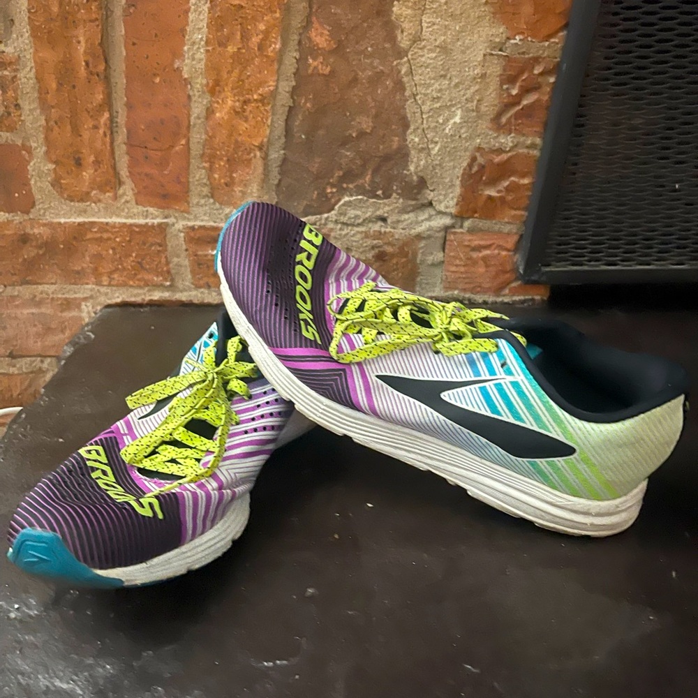 Brooks Hyperion running shoes